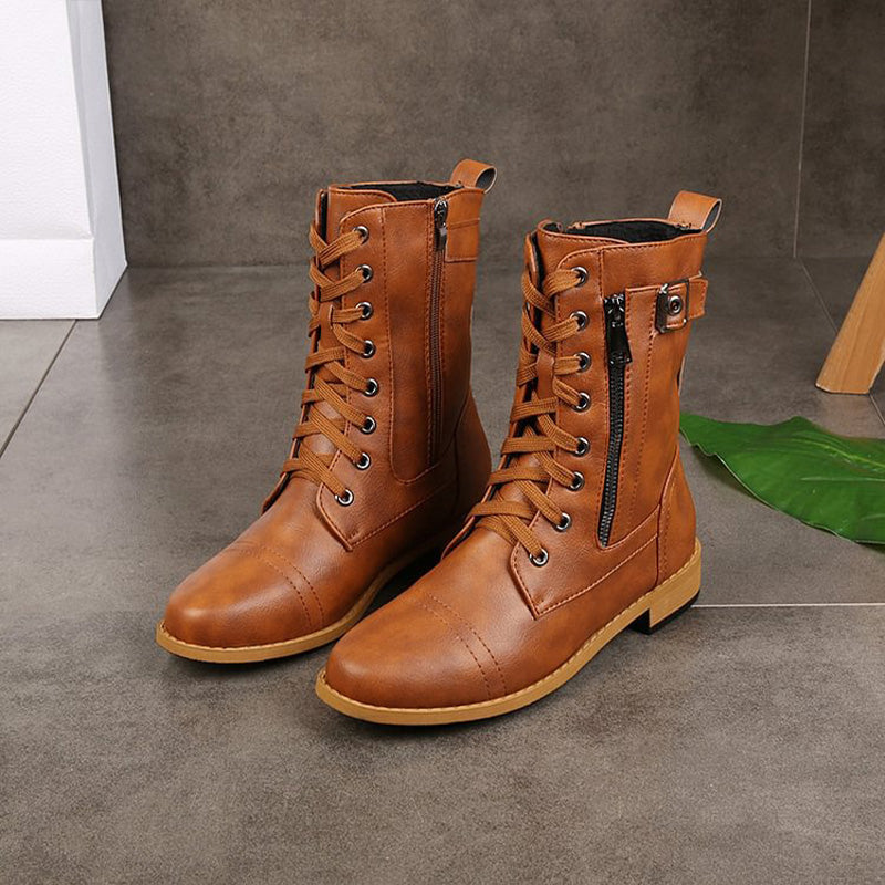 Women's boot with round nose and side zip closure