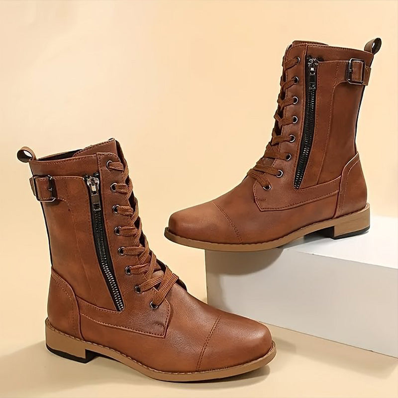Women's boot with round nose and side zip closure